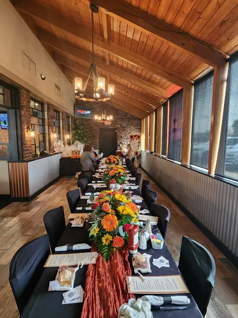 Crave Kitchen & Cocktails