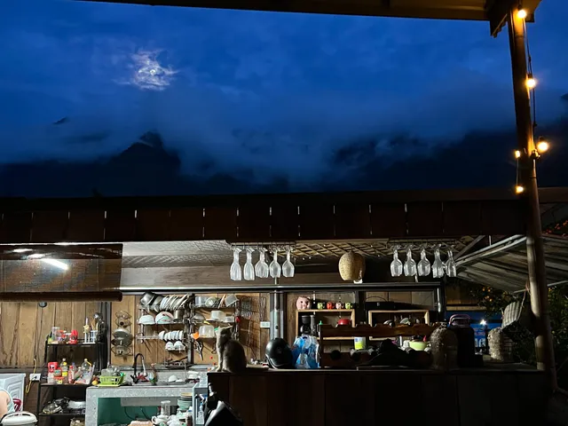 Homestay Nhà Của Chi Food&Coffee