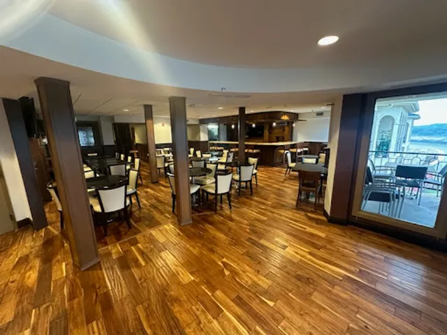 The Island Bar & Grill