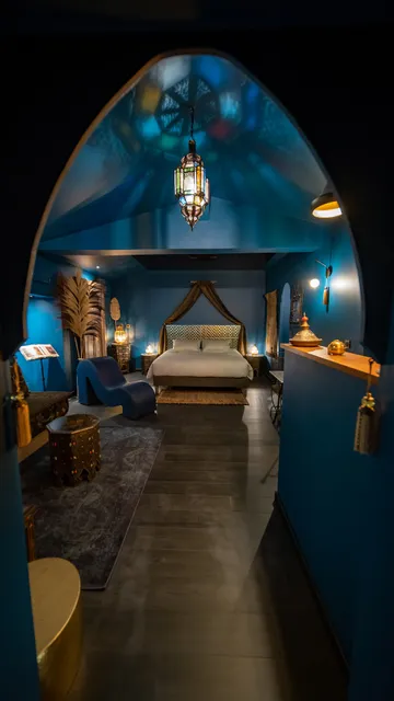 Chambre l'Oriental - Love Room Vendée avec jacuzzi privatif