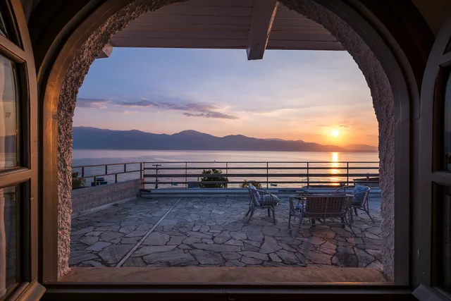 Selianitika Bay Apartments