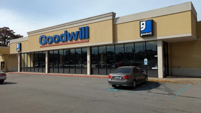 Goodwill Store | Donation Center | Career Services Center | Reentry Services