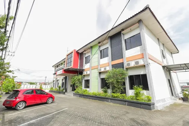 RedDoorz @ Hotel Nuansa Ngawi