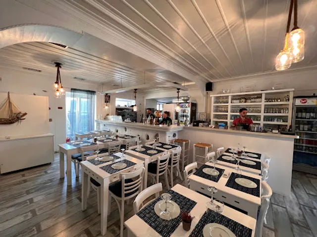 Αγονη Γραμμη