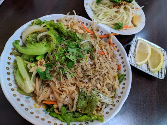 東郭小卷河粉/寧波年糕/泰國芒果飯