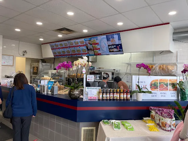 BALE Deli & Bakery (Richmond)