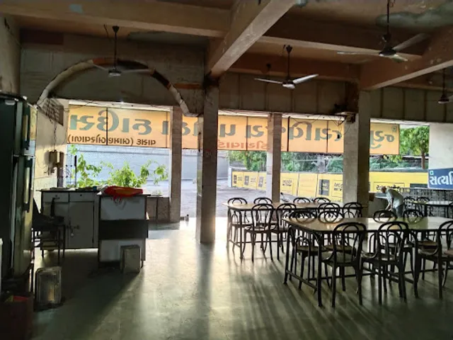 New Satya Vijay Parotha House