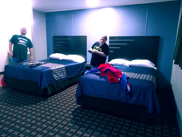 Burton's Gatehouse Inn