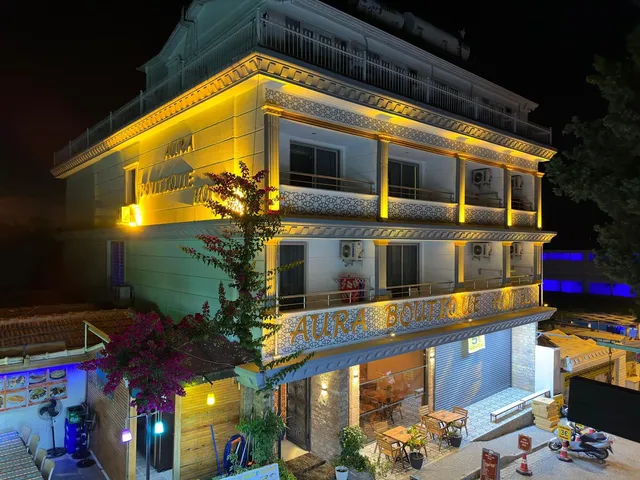 AURA BOUTIQUE HOTEL