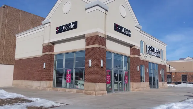 T-Mobile Authorized Retailer