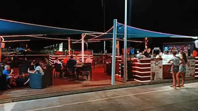 West End Terrace | OPEN CAFE & BAR