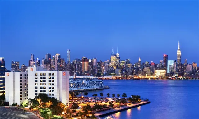 Sheraton Lincoln Harbor Hotel