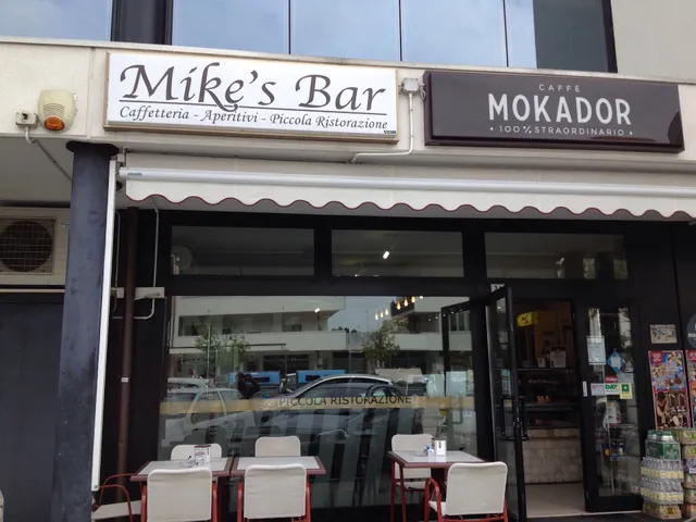 Mike's Bar