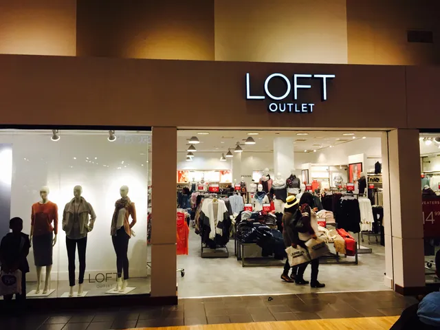 LOFT Outlet