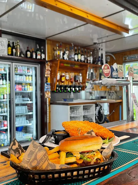 Ton's Bistro at Dinah