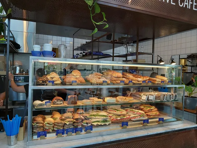 Ilan's cafe || קפה אילנס - צ'מפיון