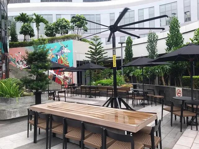 Starbucks Reserve - IOI Mall Damansara