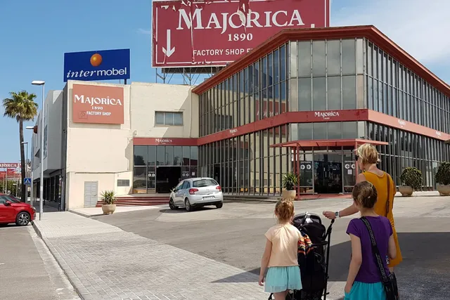 Majorica Pearl Factory & Café