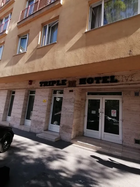 Triple M Hotel