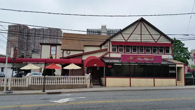 In Napoli Italian Restaurant & Banquet Hall