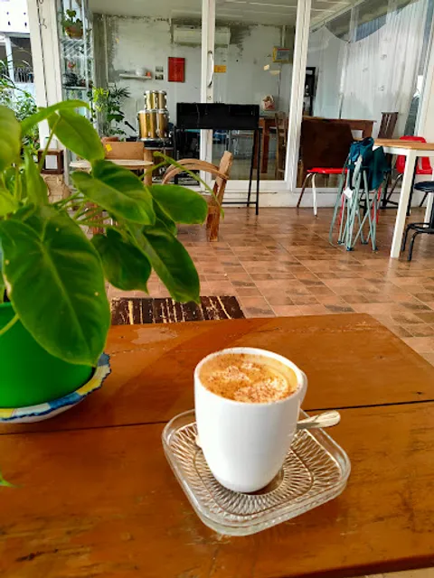 Woodsage Coffee & Bar