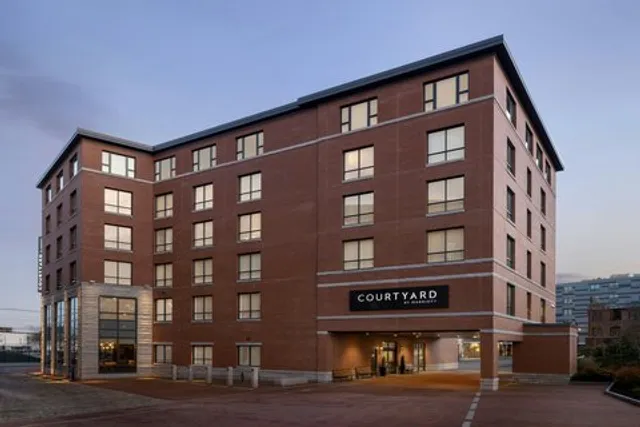 Courtyard by Marriott Portland Downtown/Waterfront