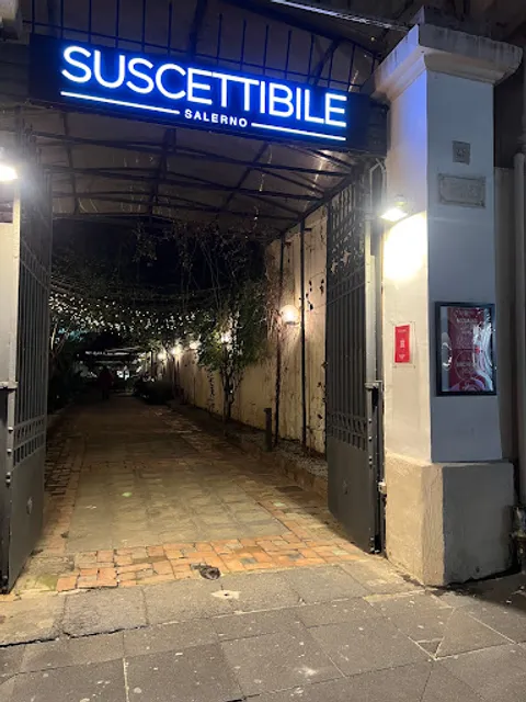 Suscettibile Salerno