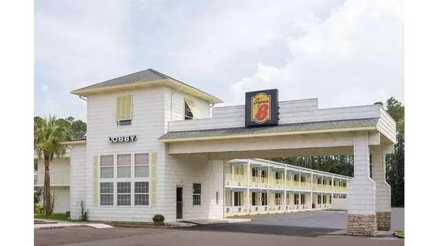 Super 8 by Wyndham Kingsland