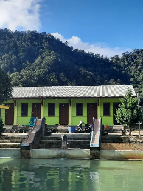 Penginapan Pemandian Air Panas Anugrah Sibayak Sidebu-debu