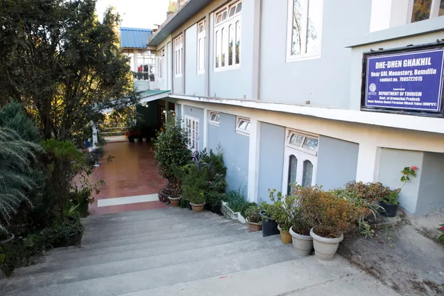 Dhe dhen ghakhil homestay