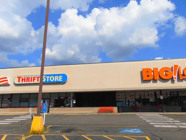 Waterbury Plaza Shopping Center