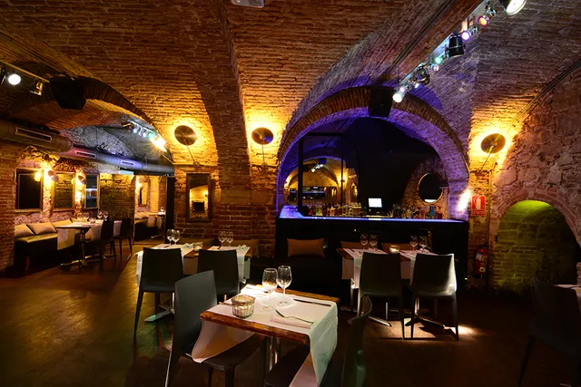 Roma Reial - Mediterranean Restaurant