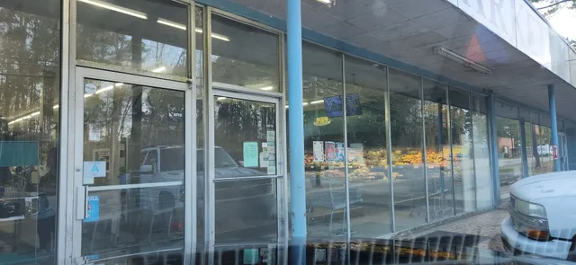 Tuten's Fresh Market: Meat and Seafood