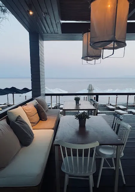 Thalassa Beach Bar Restaurant
