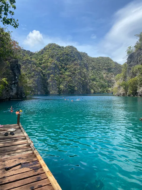 Kayangan Lake