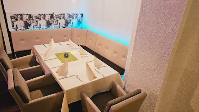 SYRTAKI griechisches Restaurant