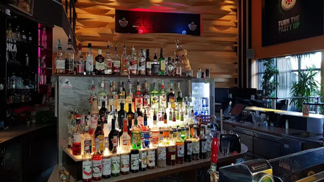 Elvis Pizzeria Cocktailbar