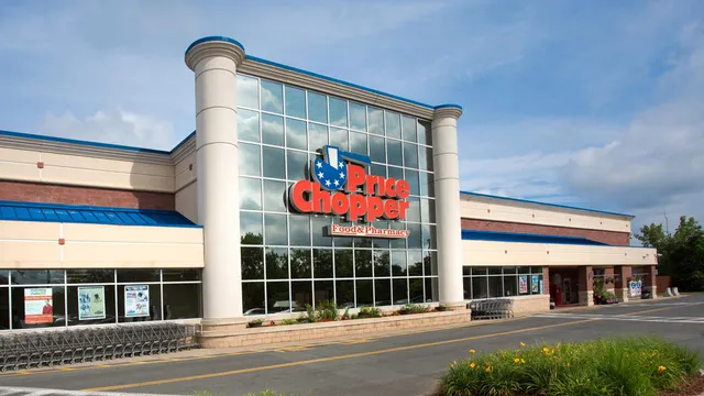 Turnpike Plaza - Newington