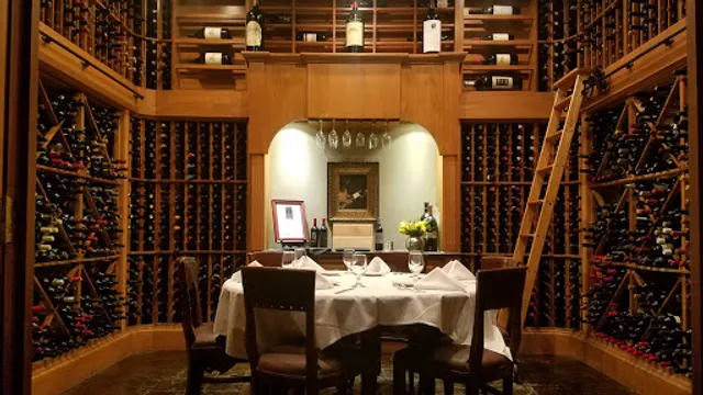 Jubans Restaurant & Bar