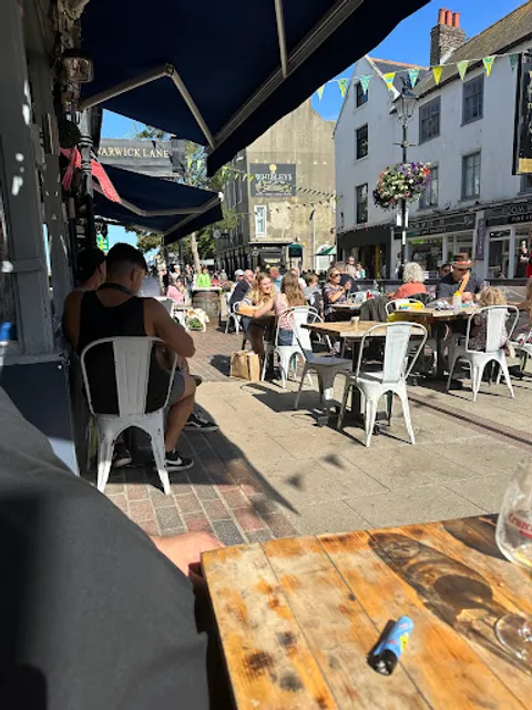 G-Lite Casual Italian kitchen, Pizza, Gelato, Coffee & Bar