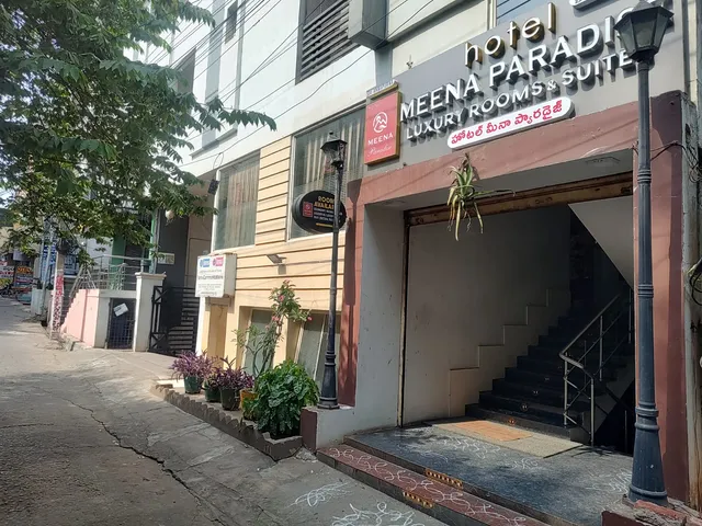 Hotel Meena Paradise