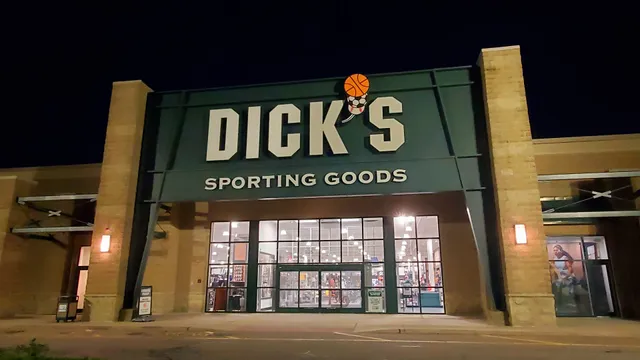 DICK'S Sporting Goods