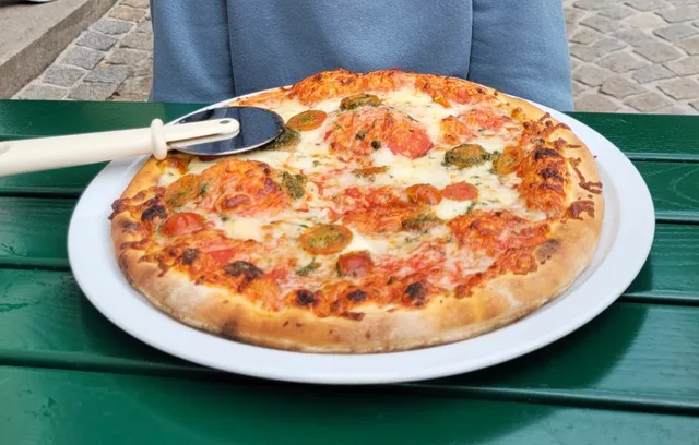 Café Pizza
