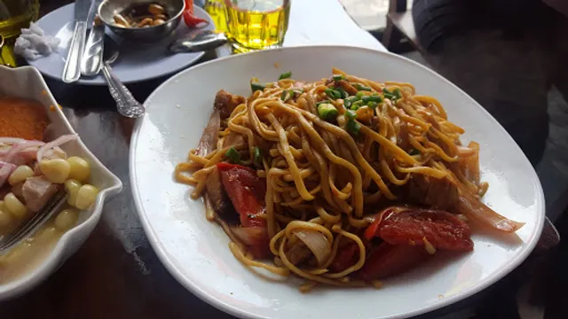 Cevichería "Mar y Tierra"