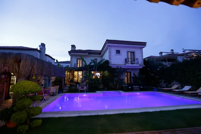 Çayırlı Alaçatı Butik Otel