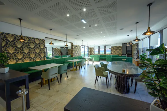 Hôtel - Restaurant du Château R