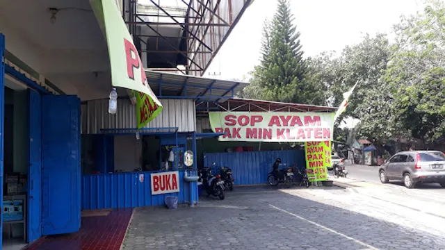 Sop Ayam Pak Min
