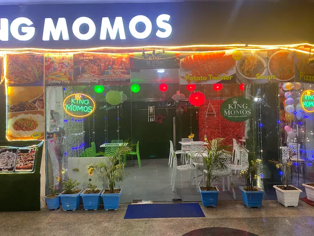 King Momos, Adventure island, Metro Walk