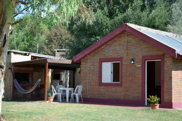 COMPLEJO DE CABAÑAS PACH FLO