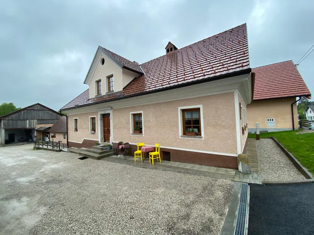 Zavod Notranjska hiša